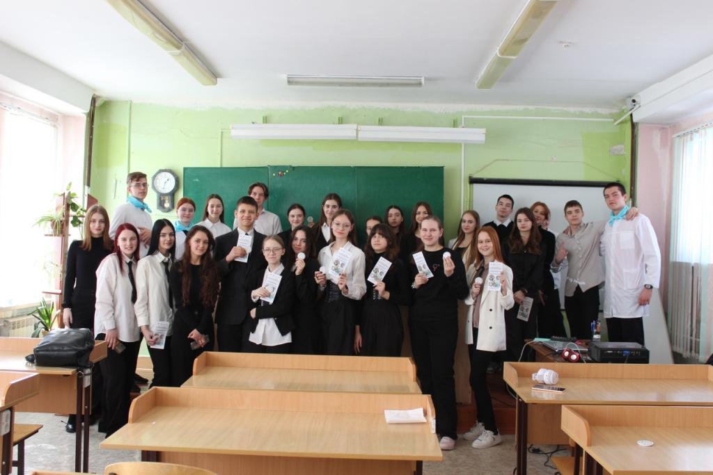 Амбассадоры Оренбургского областного медицинского колледжа провели классный час «Профессионалитет: ты в хорошей компании»